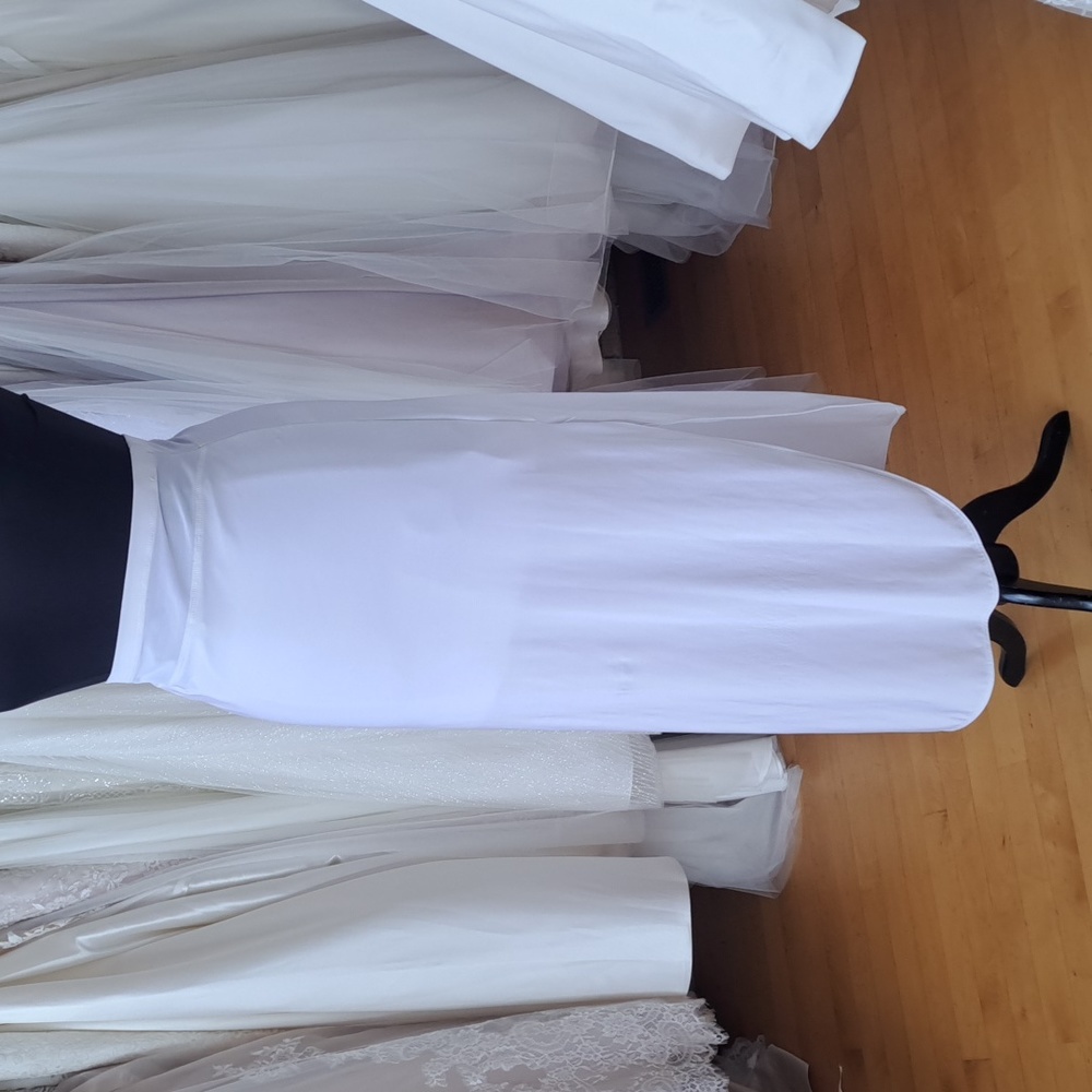 Control Top Slip - image 1